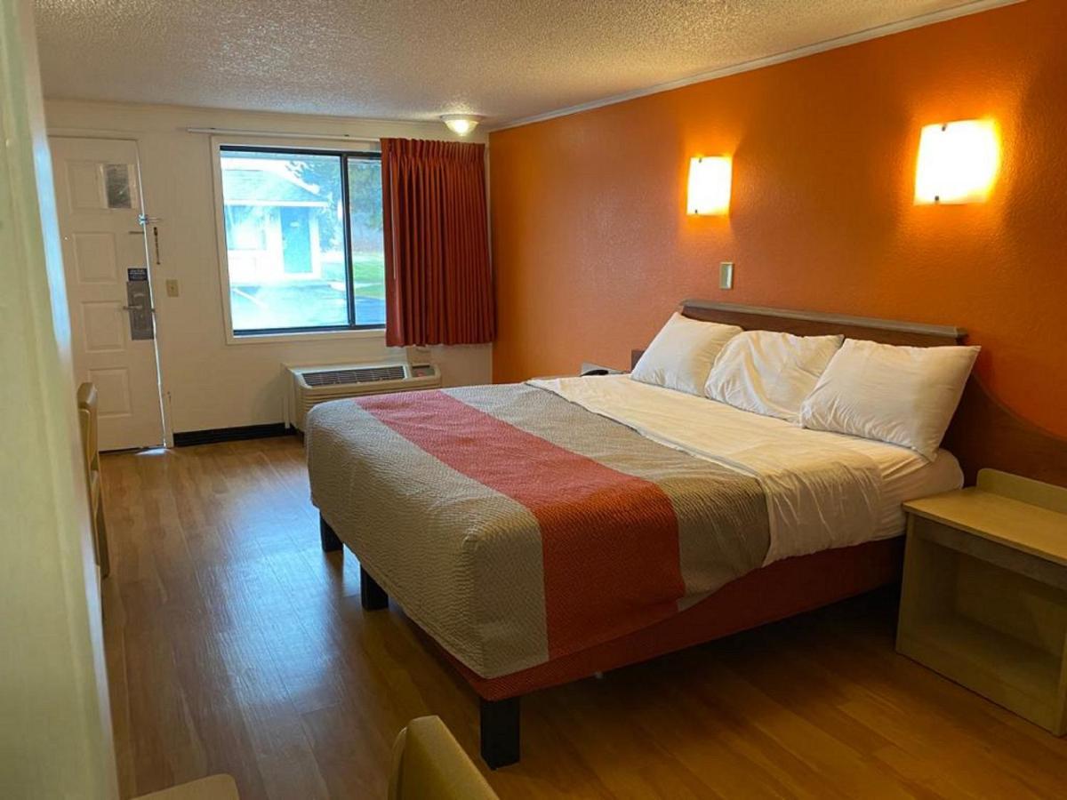 Fairbridge Inn Express London מראה חיצוני תמונה