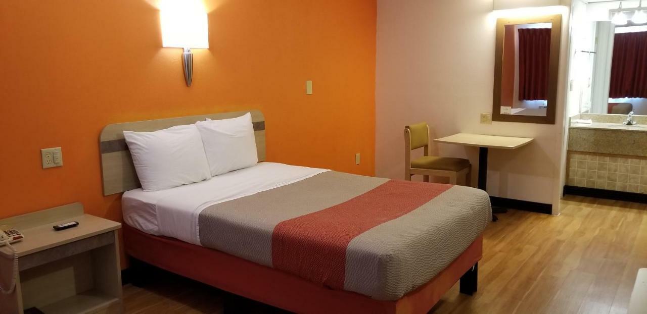 Fairbridge Inn Express London מראה חיצוני תמונה