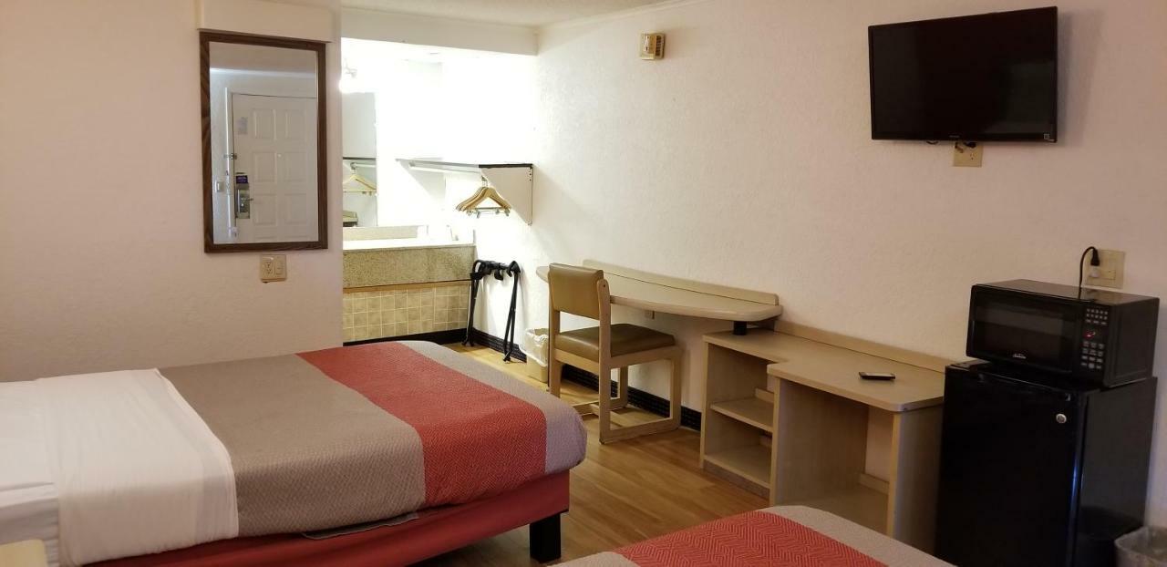 Fairbridge Inn Express London מראה חיצוני תמונה