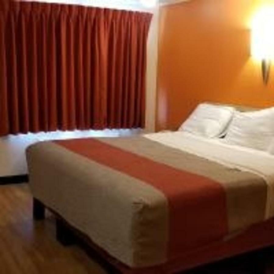 Fairbridge Inn Express London מראה חיצוני תמונה